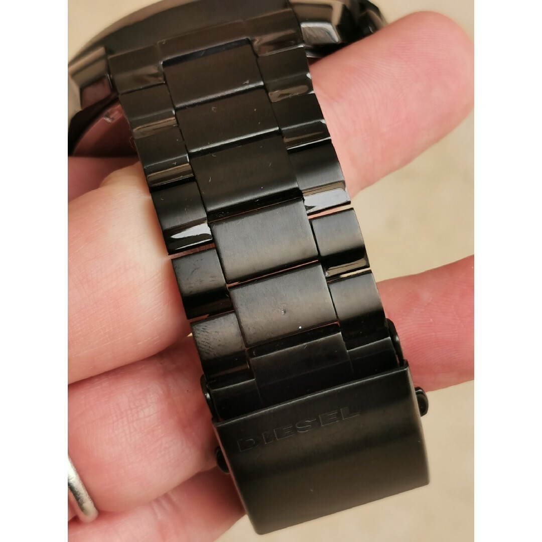 DIESEL(ディーゼル)のディーゼル　メンズ腕時計　マブいブラックなビッグフェイス メンズの時計(腕時計(アナログ))の商品写真