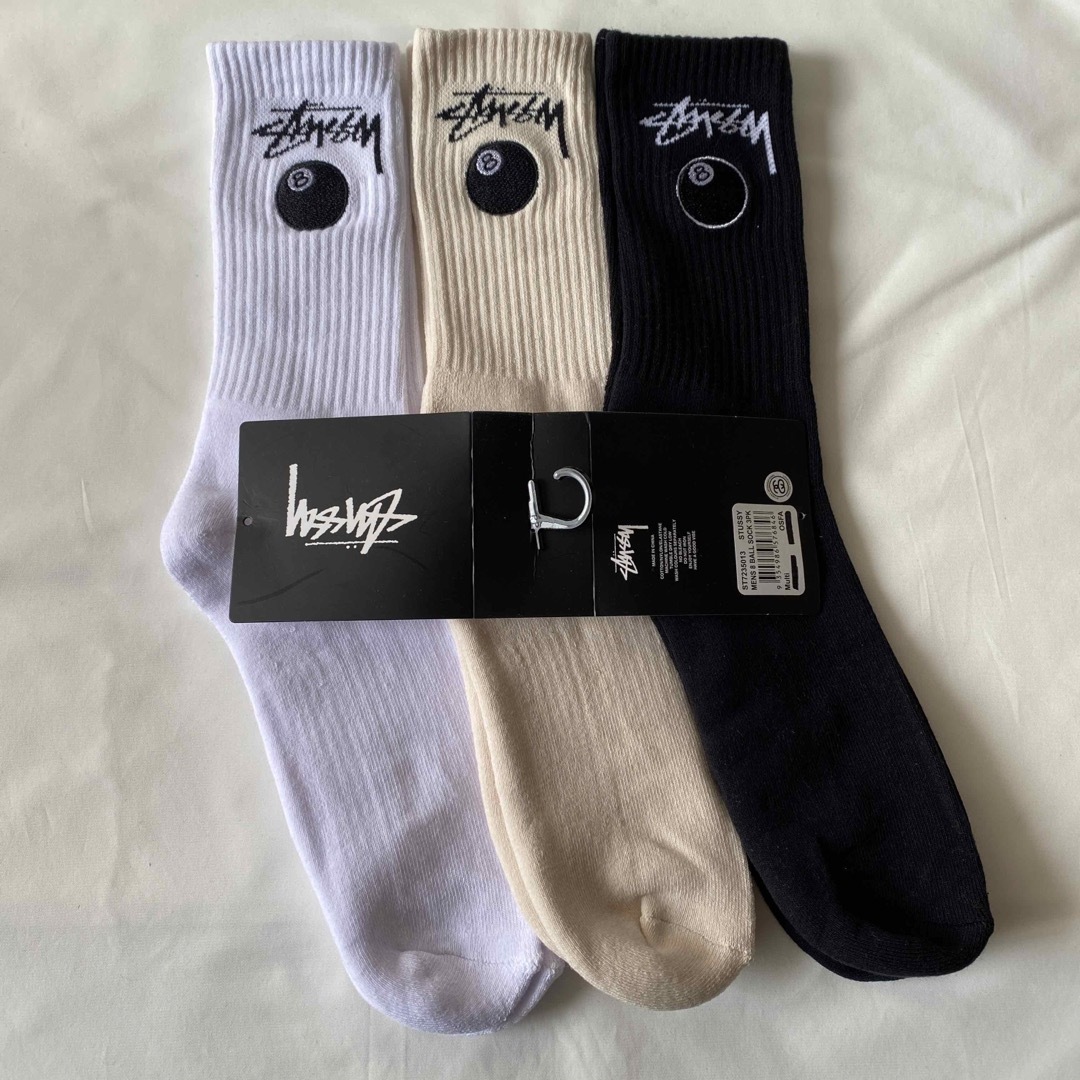 STUSSY(ステューシー)の新品　STUSSY ステューシー　8ボールロゴ　靴下　ソックス　3足セット メンズのレッグウェア(ソックス)の商品写真