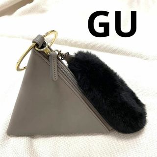 ジーユー(GU)の未使用⚫︎GU⚫︎三角バッグ　ファー　グレージュ(ハンドバッグ)