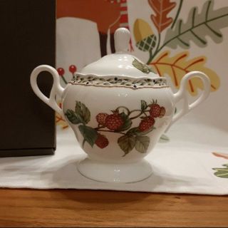 ノリタケ(Noritake)の値下げ！★新品未使用品★（箱あり）ロイヤルオーチャード　シュガーポット(食器)