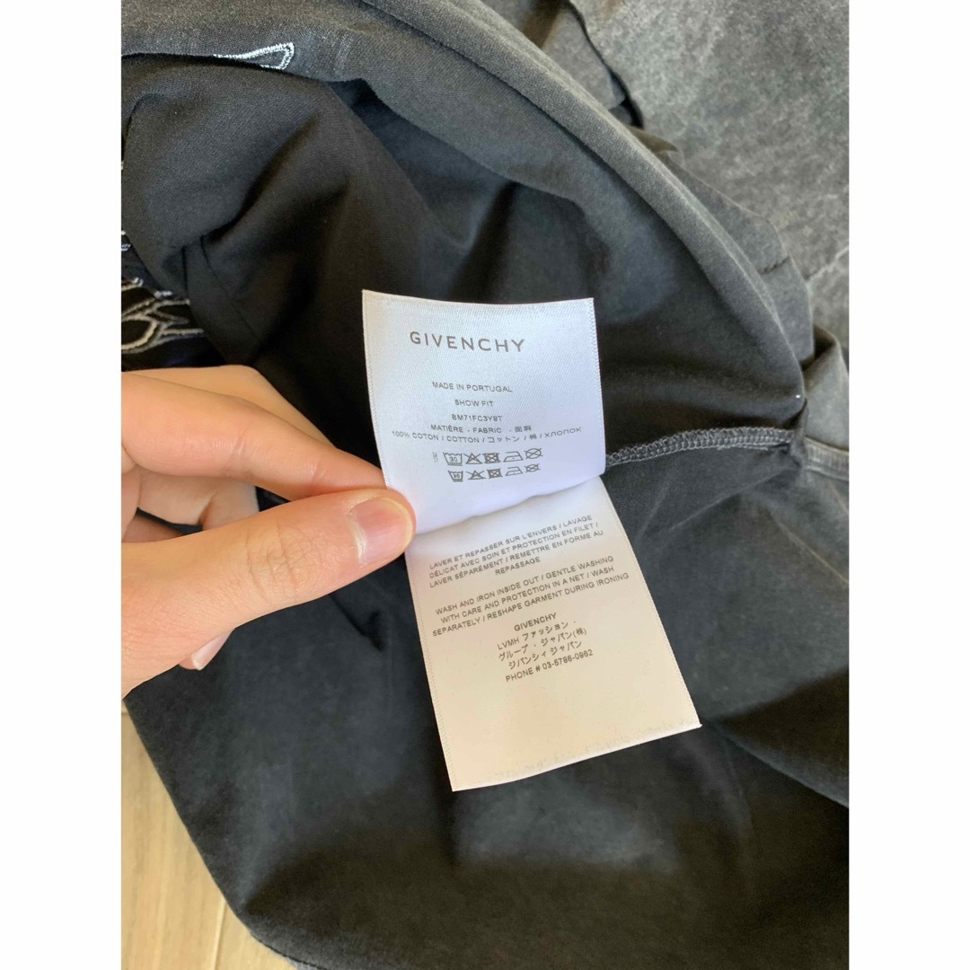 GIVENCHY - 22AW GIVENCHY オーバーラップエフェクト刺繍tシャツ GIVENCHY - 22AW GIVENCHY オーバーラップエフェクト刺繍tシャツ