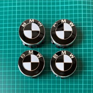 BMW タイヤ　ホイールセンターキャップ　56mm(ホイール)