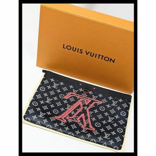 ルイヴィトン(LOUIS VUITTON)の✨美品✨ルイヴィトン アップサイドダウン クラッチバッグ　M62905(セカンドバッグ/クラッチバッグ)