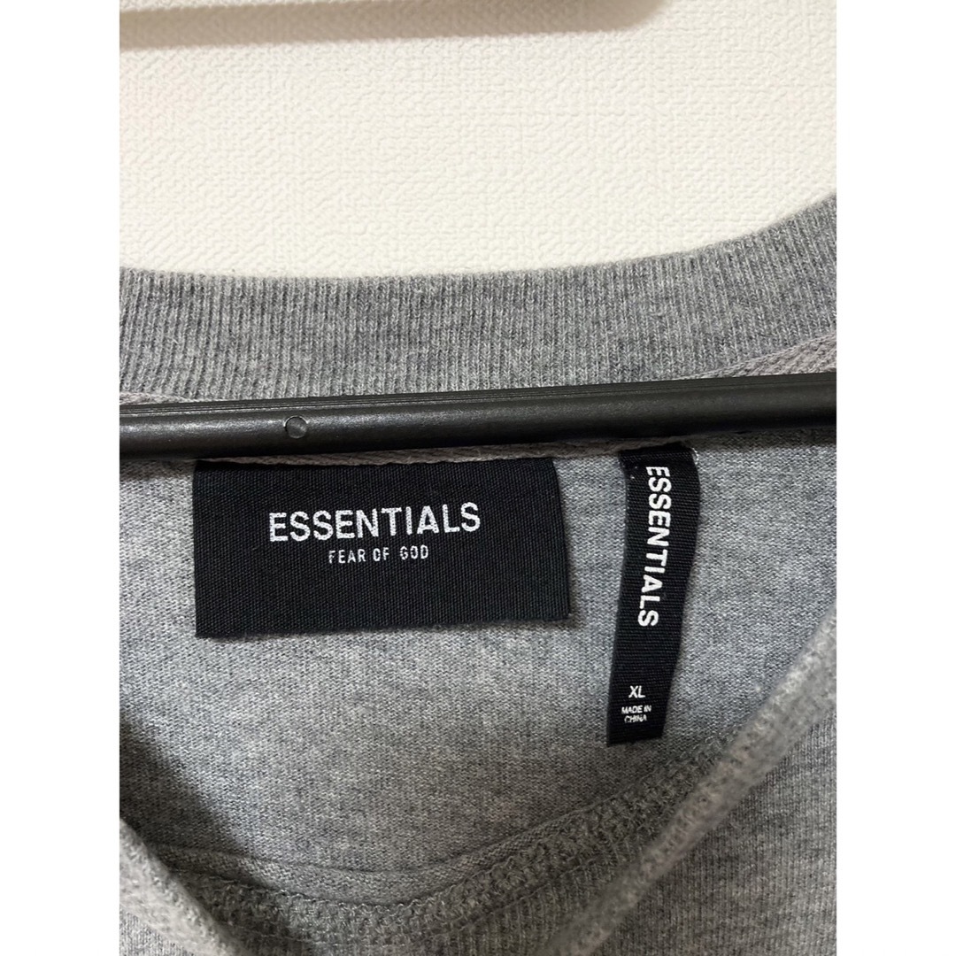 FEAR OF GOD(フィアオブゴッド)の【値下げ】Fear of God Essentials Tシャツ メンズのトップス(Tシャツ/カットソー(半袖/袖なし))の商品写真