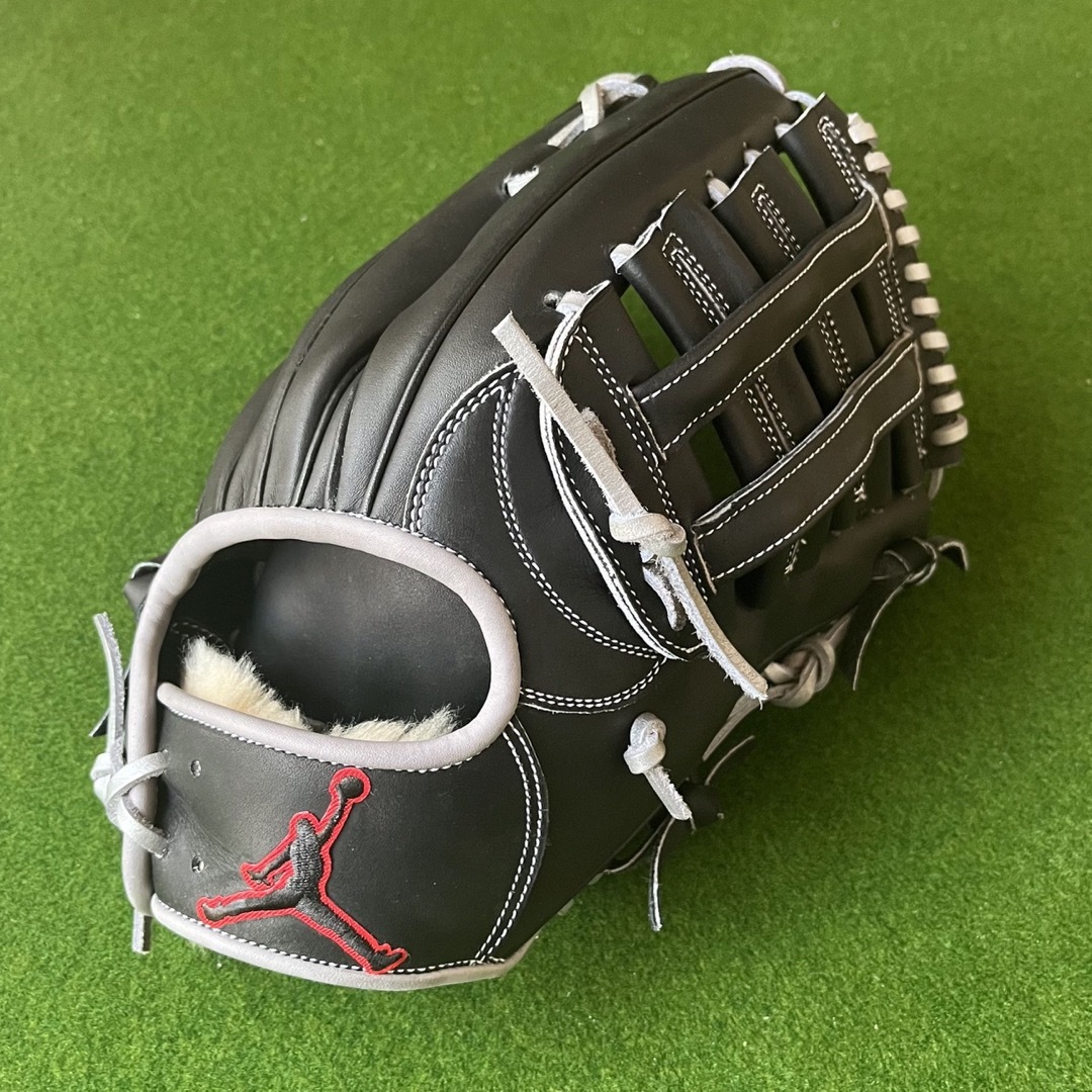 【型付済】ノーブランド 軟式 一般 外野手用 グローブ スポーツ/アウトドアの野球(グローブ)の商品写真