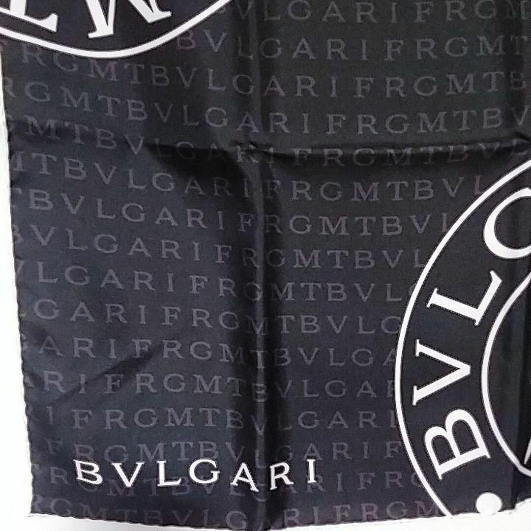 BVLGARI(ブルガリ)の新品　タグ付き　超希少　ブルガリ　スカーフ　藤原ヒロシ バンダナイタリア製シルク レディースのファッション小物(バンダナ/スカーフ)の商品写真