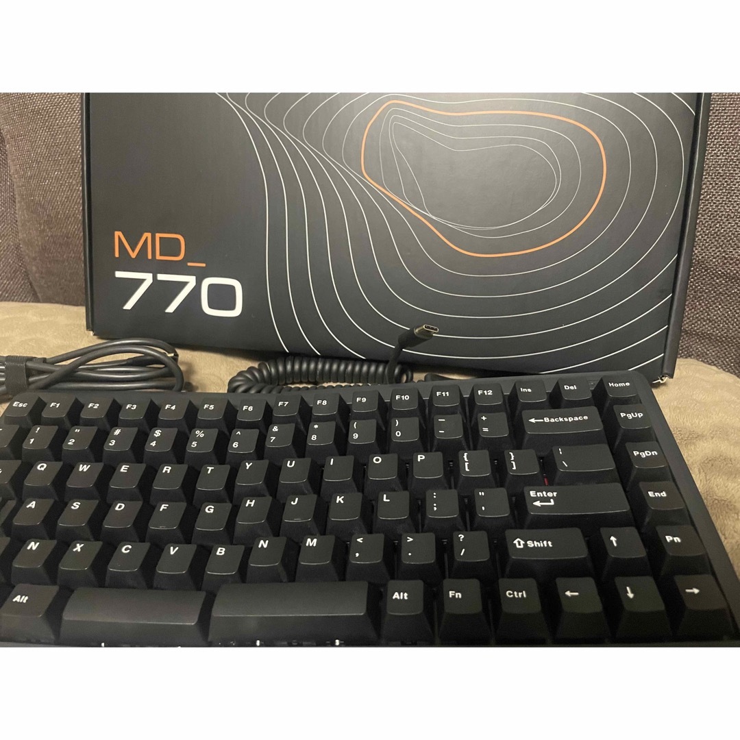 日本語インターフェースMistel BAROCCO MD770 RGB JP 青軸　キーボード