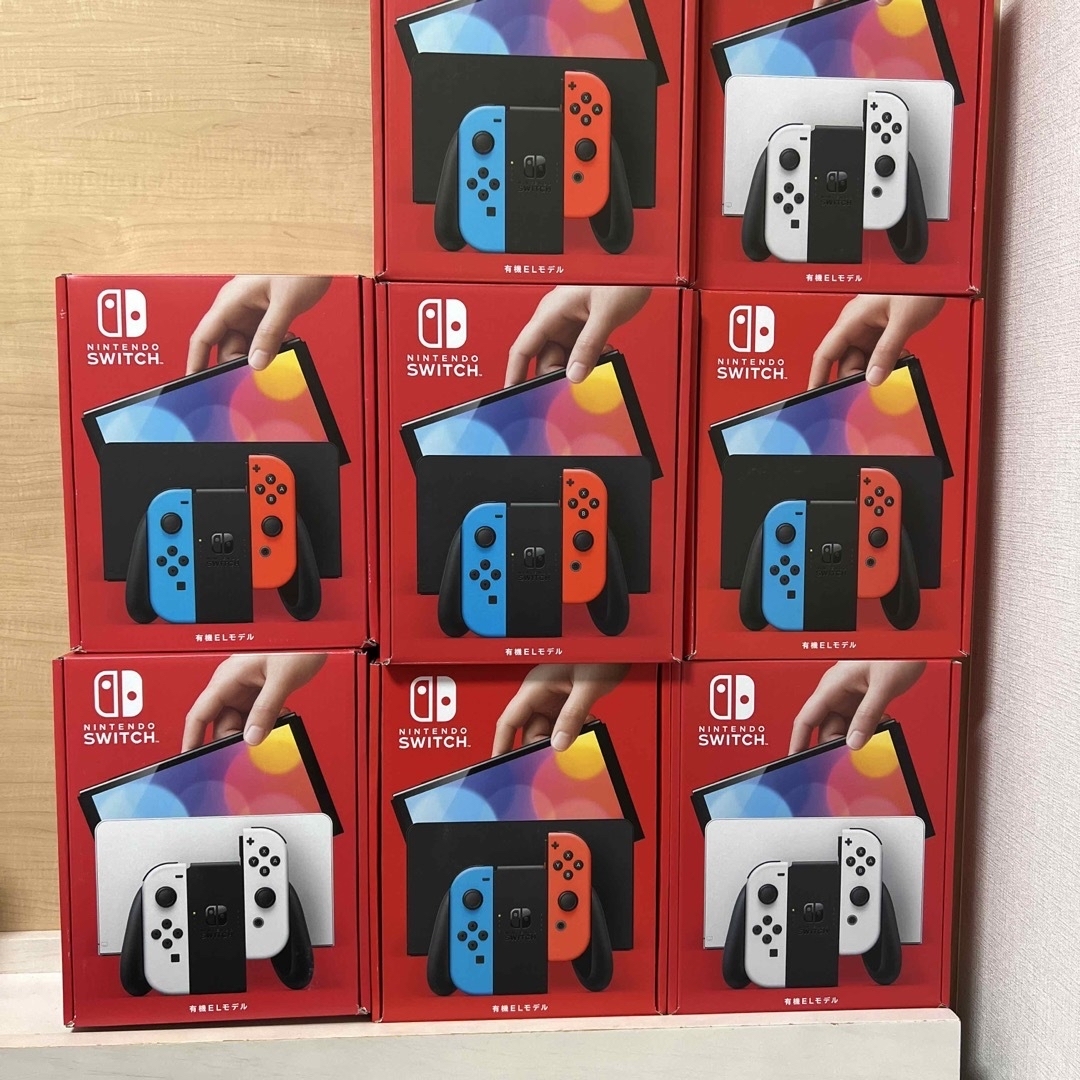 Nintendo Switch(ニンテンドースイッチ)の任天堂　 有機 EL Switch8台 ネオン5台ホワイト3台 エンタメ/ホビーのゲームソフト/ゲーム機本体(携帯用ゲーム機本体)の商品写真