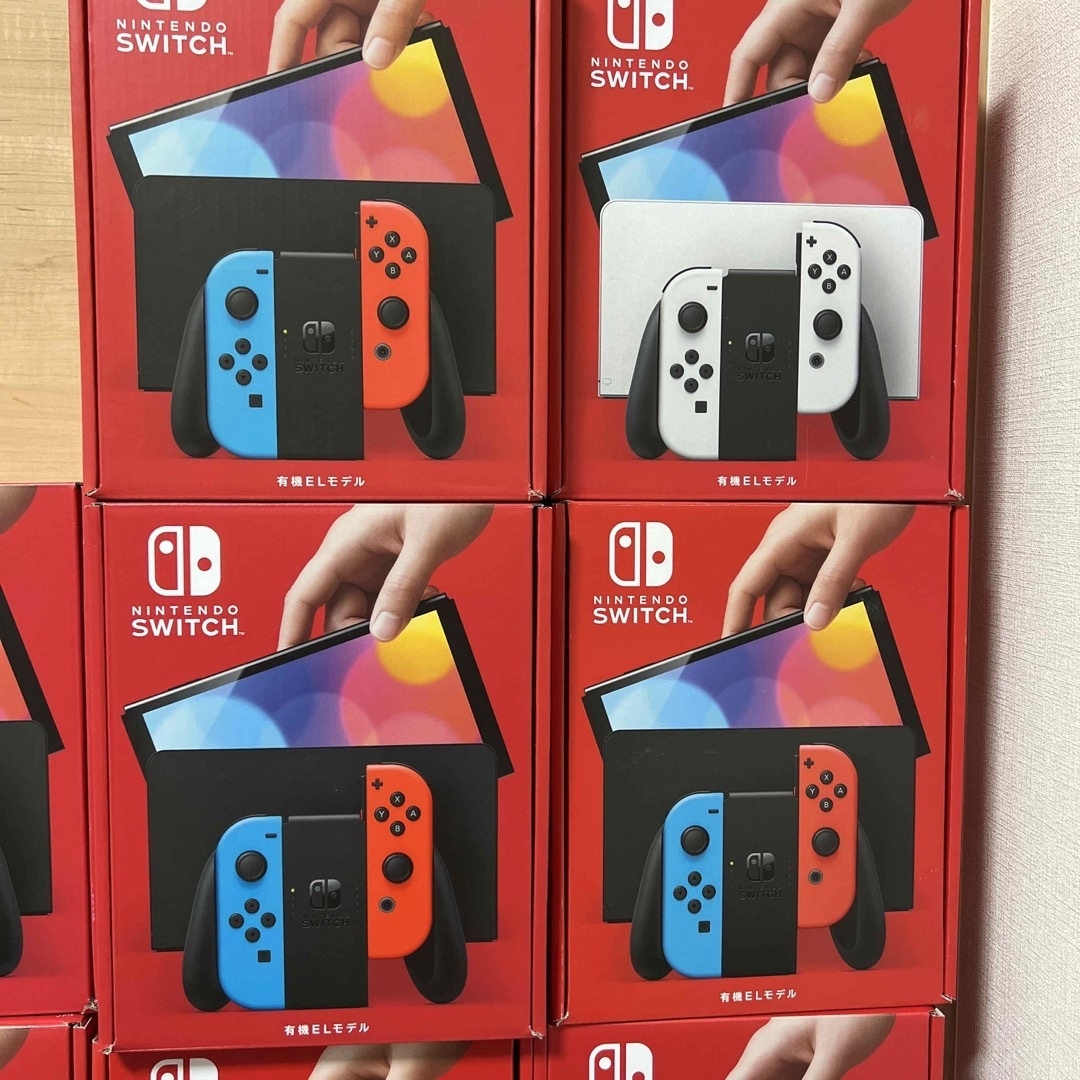 Nintendo Switch(ニンテンドースイッチ)の任天堂　 有機 EL Switch8台 ネオン5台ホワイト3台 エンタメ/ホビーのゲームソフト/ゲーム機本体(携帯用ゲーム機本体)の商品写真