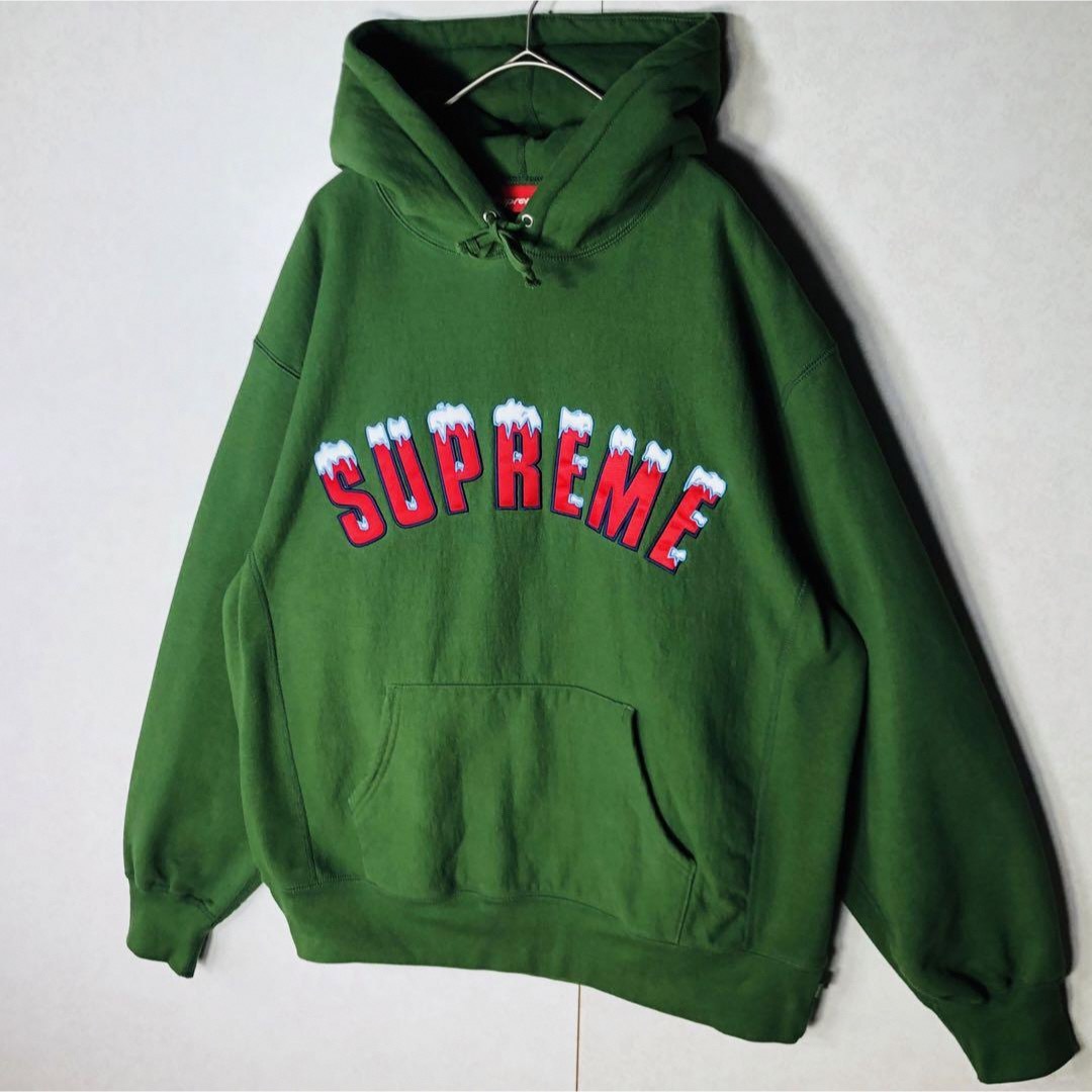 Supreme(シュプリーム)の【後藤真希着用モデル】シュプリーム 刺繍アーチロゴ入りパーカー 雪 XLサイズ メンズのトップス(パーカー)の商品写真