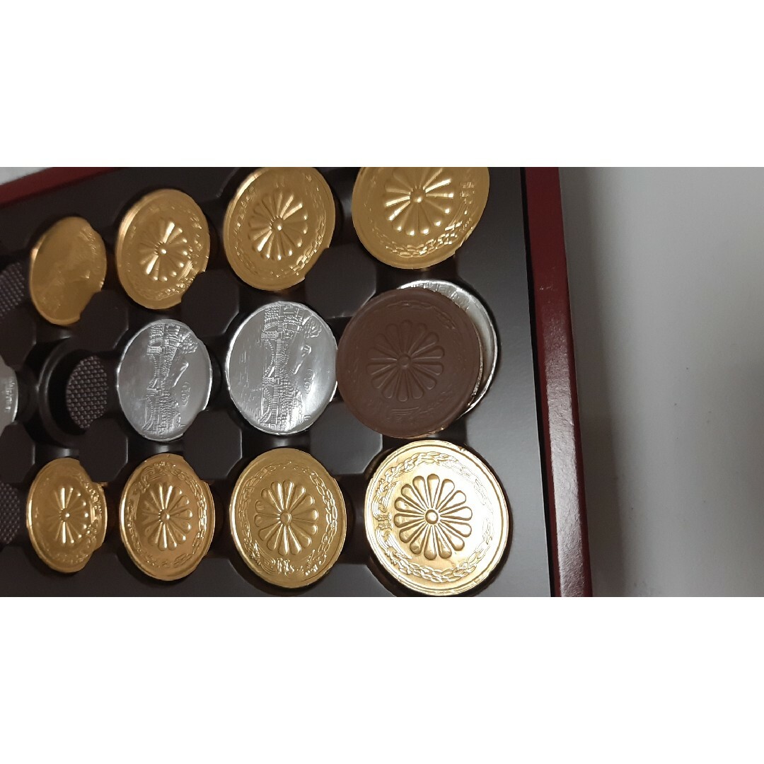 宮内庁売店限定 コインチョコレート15枚入×2箱の通販 by パンダ 宮内庁売店限定 コインチョコレート15枚入×2箱の通販 by パンダ