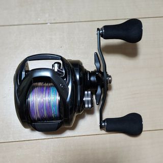 ダイワ(DAIWA)のダイワ　21 タトゥーラ TW 400　右ハンドル　RCS パワーライトノブ(リール)