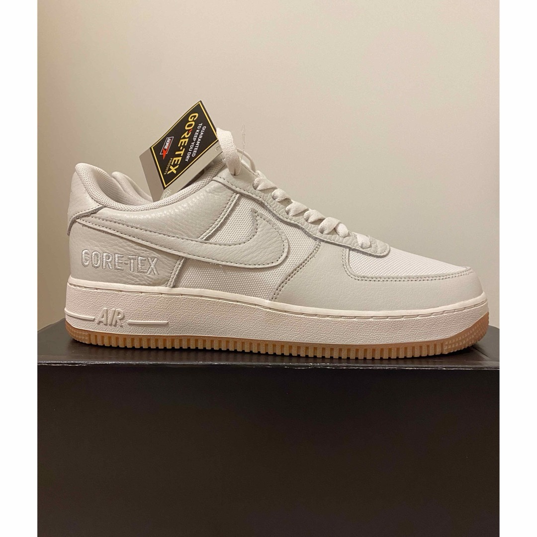 NIKE(ナイキ)の【完売品】NIKE AIR FORCE 1 GORE-TEX／WHITE メンズの靴/シューズ(スニーカー)の商品写真