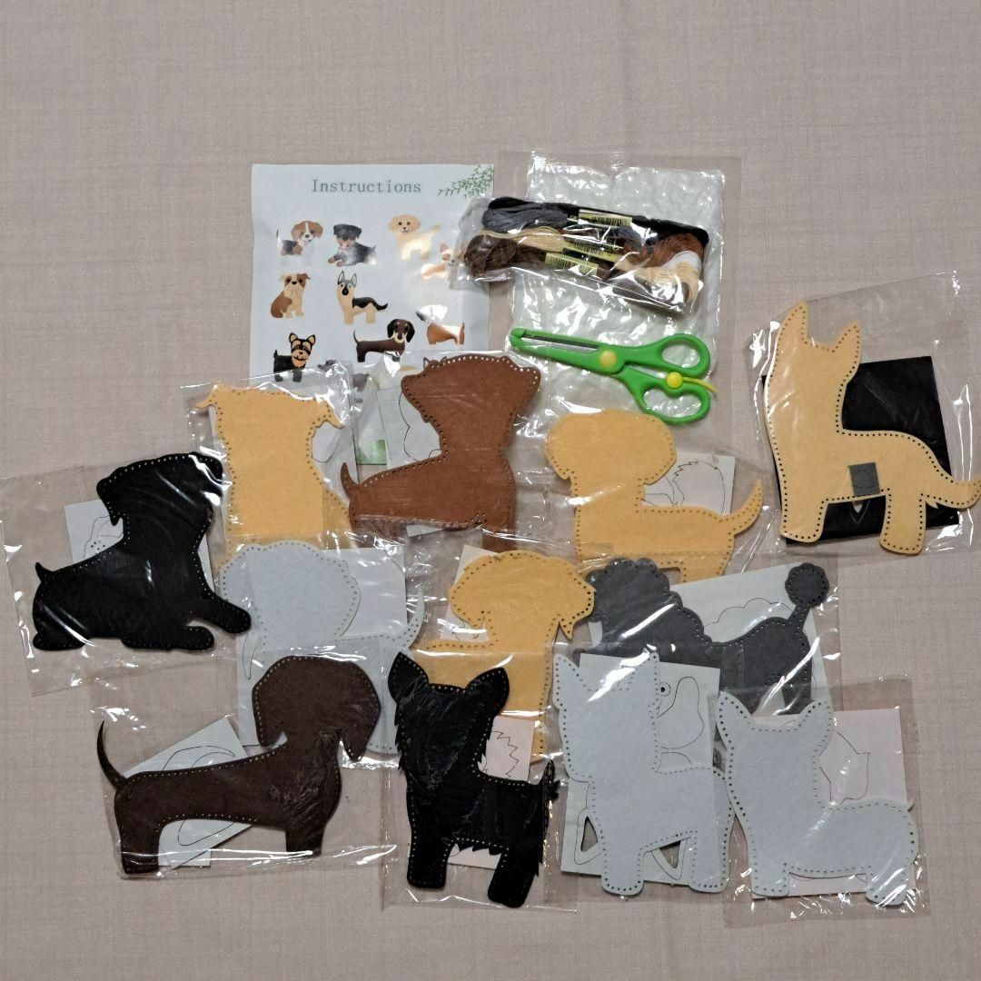 フェルト裁縫キット　犬12種　子供でも簡単！　はじめての裁縫　ぬいぐるみ　3 ハンドメイドのぬいぐるみ/人形(ぬいぐるみ)の商品写真