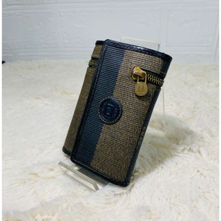 FENDI フェンディ ペカン 8連キーケース