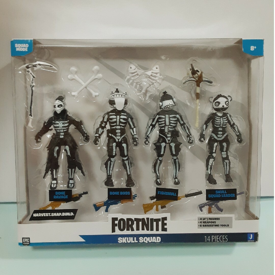 Hot Toys(ホットトイズ)の新品　FORTNITE（フォートナイト）スカルスクワッド　４インチフィギュア エンタメ/ホビーのフィギュア(ゲームキャラクター)の商品写真