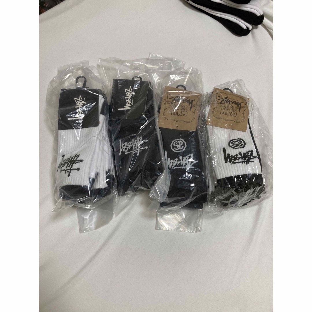 新品未使用stussy ステューシー　ロゴハイソックス　2セット販売　海外正規品 メンズのレッグウェア(ソックス)の商品写真