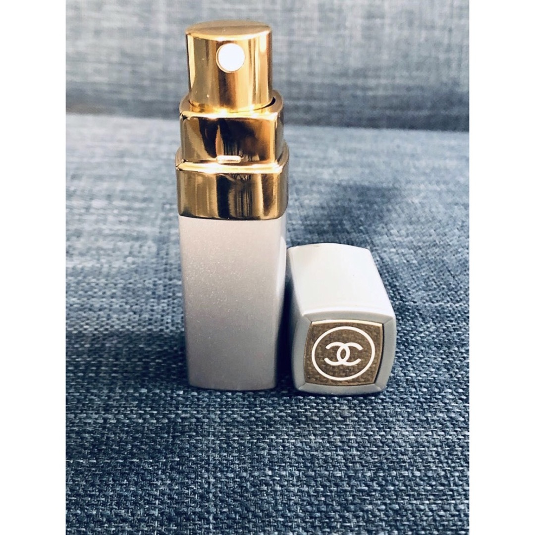 CHANEL(シャネル)のCHANEL シャネル NO.19　パルファム　7.5 ml　スプレーパルファム コスメ/美容の香水(香水(女性用))の商品写真