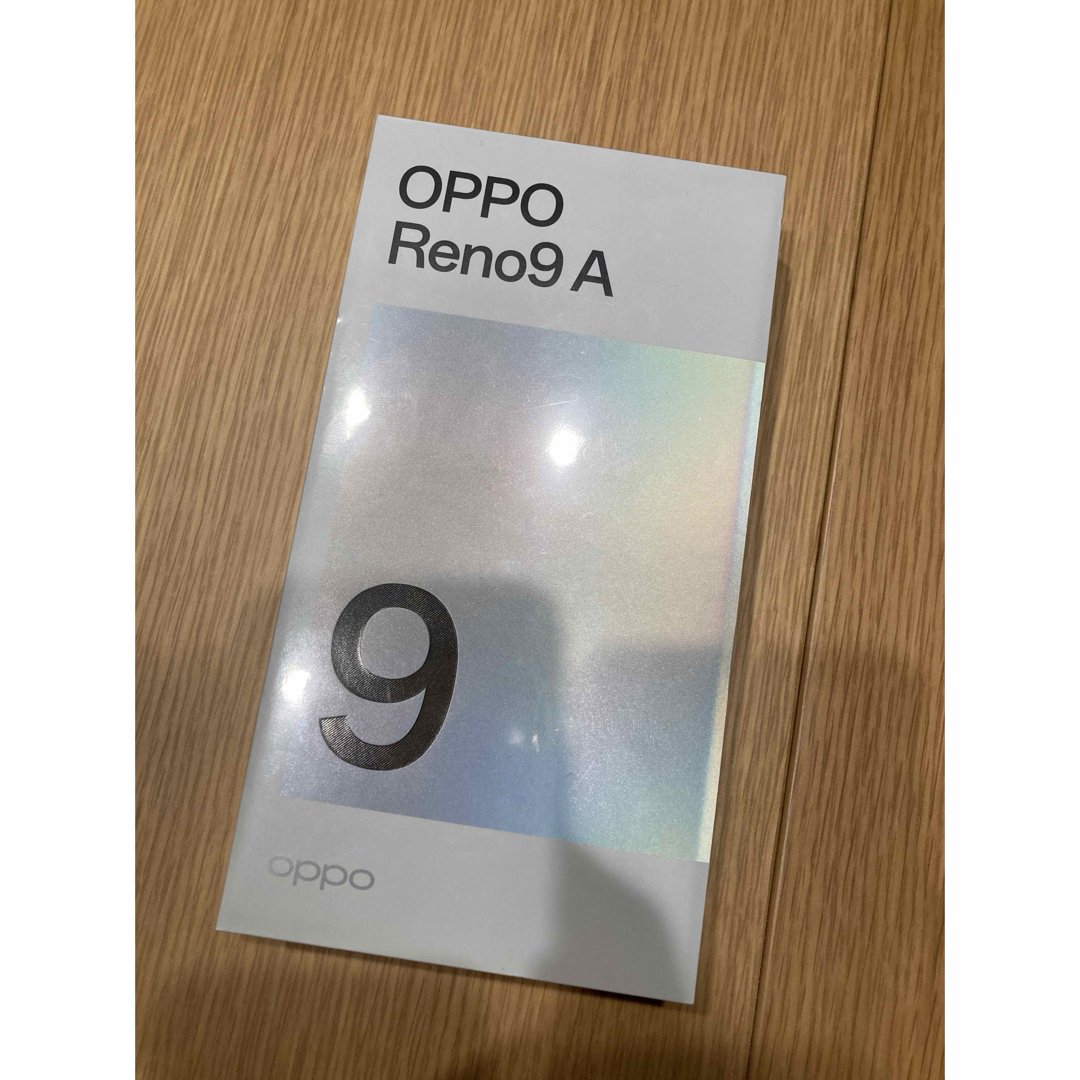 OPPO(オッポ)のOPPO Reno9 A ホワイト 128GB Y!mobile スマホ/家電/カメラのスマートフォン/携帯電話(スマートフォン本体)の商品写真