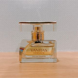 ヴェルサーチ(VERSACE)のヴェルサーチェ ヴァニタス オードトワレ 30ml 【数回使用】(ユニセックス)