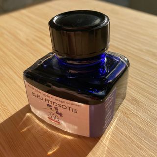 エルバン(Herbin)のエルバン　万年筆用インク　『忘れな草ブルー』(その他)