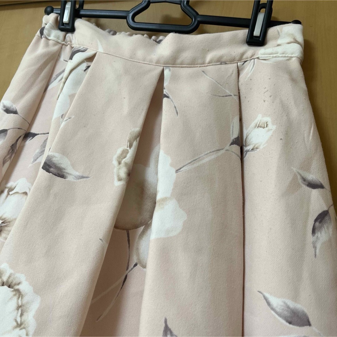 le reve vaniller(ル レーヴ ヴァニレ)のヴァニレ　花柄スカート レディースのスカート(ひざ丈スカート)の商品写真