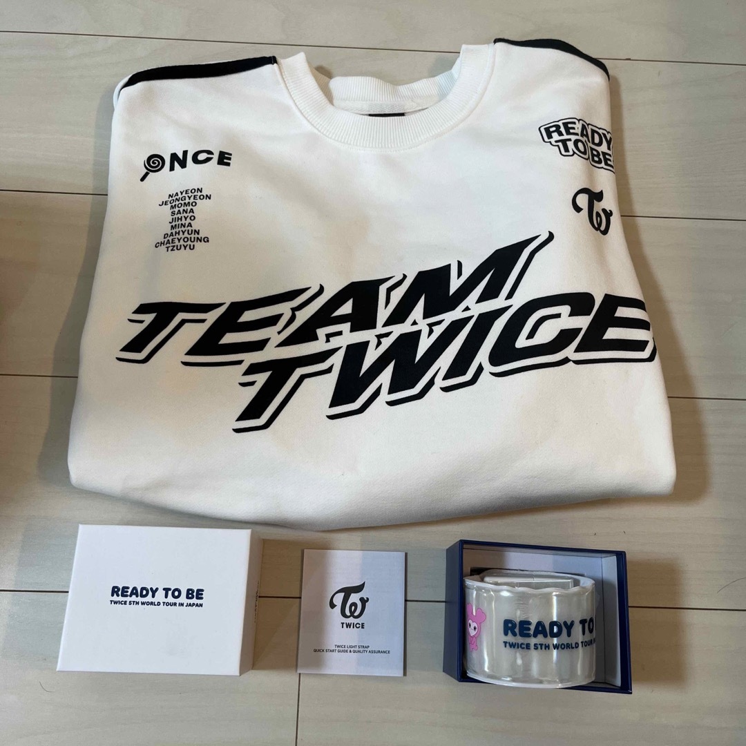 TWICE ONCE AGAIN スウェット Lサイズコメントなし即購入OKです TWICE ONCE AGAIN スウェット Lサイズコメントなし即購入OKです