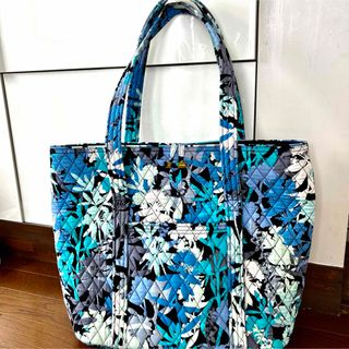 ヴェラブラッドリー(Vera Bradley)の美品　Vera Bradley Glenna  トートバッグ　(トートバッグ)