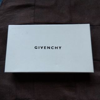 GIVENCHY(財布)のフリマアイテム一覧 GIVENCHY(財布)のフリマアイテム一覧