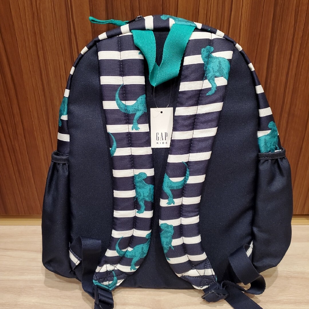 GAP Kids(ギャップキッズ)のGAPKIDS 新品リュックサック キッズ/ベビー/マタニティのこども用バッグ(リュックサック)の商品写真