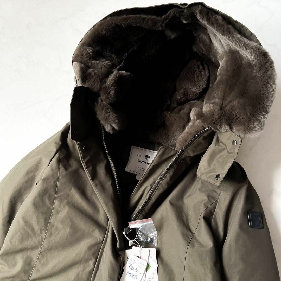 WOOLRICH(ウールリッチ)の新品タグ付き✨定価13万 ウールリッチ ダウンコート ボウブリッジ オリーブ S レディースのジャケット/アウター(ダウンコート)の商品写真