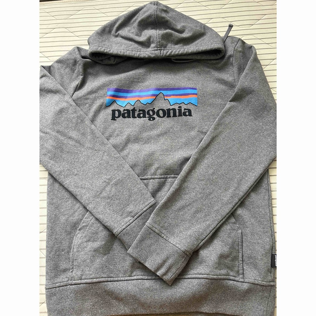 パーカー【美品】Patagoniaフーディーパーカー