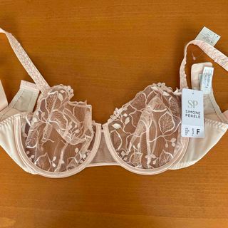 シモーヌペレール(Simone Perele)のシモーヌぺレールブラジャーF75.G75(ブラ)