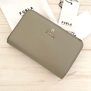 フルラ(Furla)のFURLA    折り財布   グレージュ   二つ折り財布(財布)