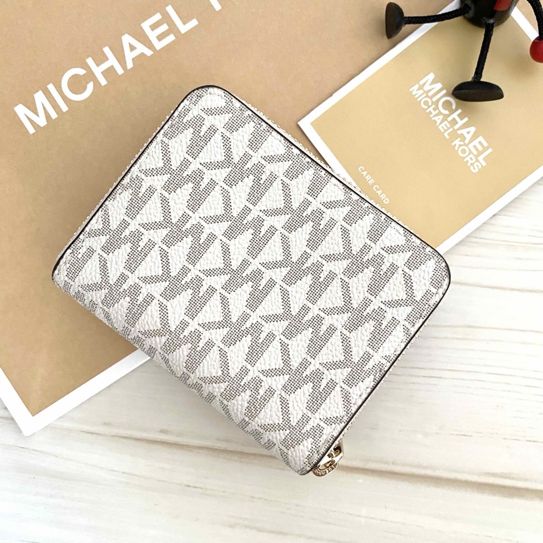 新品 MICHAEL KORS折り財布 ホワイト 三つ折り財布 新品 MICHAEL KORS折り財布 ホワイト 三つ折り財布