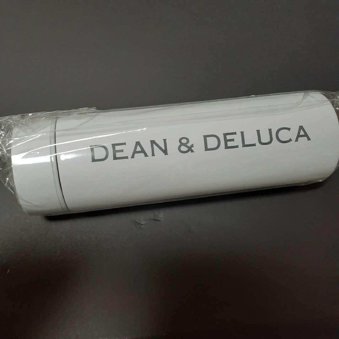 DEAN & DELUCA(ディーンアンドデルーカ)のDEAN ＆ DELUCAディーン＆デルーカステンレスボトル キッズ/ベビー/マタニティの授乳/お食事用品(水筒)の商品写真