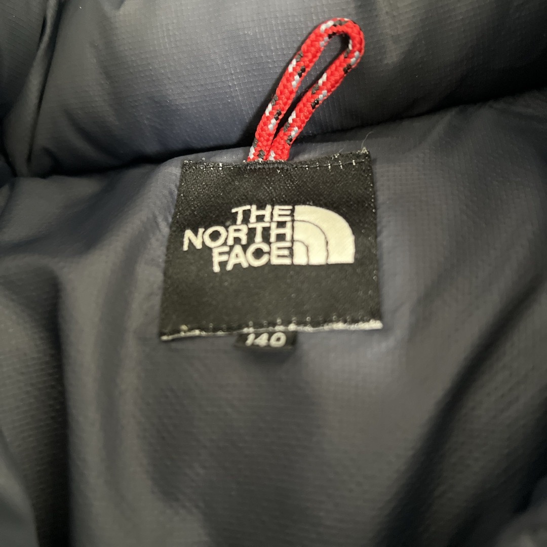 THE NORTH FACE(ザノースフェイス)のノースフェイスダウン　キッズ キッズ/ベビー/マタニティのキッズ服男の子用(90cm~)(ジャケット/上着)の商品写真