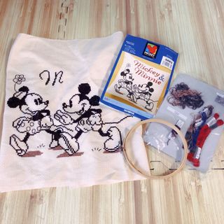 ディズニー(Disney)のクッションカバー　ミッキー&ミニー　オリムパス 刺しゅうキット 5883(その他)