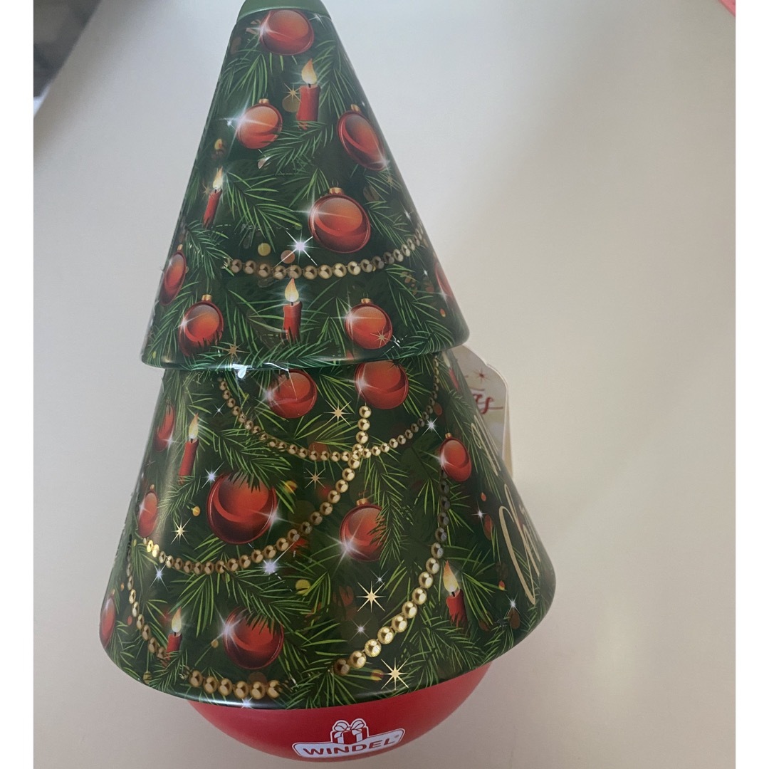 KALDI(カルディ)のウィンデル オルゴールティン クリスマスツリー 食品/飲料/酒の食品(菓子/デザート)の商品写真
