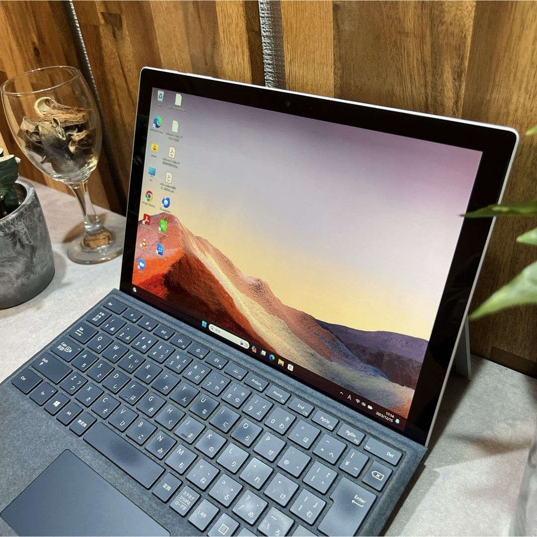 Microsoft(マイクロソフト)のSurface pro 5 LTE☘i5第7世代☘爆速SSD搭載☘メモリ4GB スマホ/家電/カメラのPC/タブレット(ノートPC)の商品写真