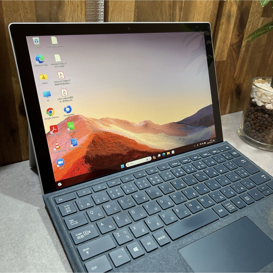 Microsoft(マイクロソフト)のSurface pro 5 LTE☘i5第7世代☘爆速SSD搭載☘メモリ4GB スマホ/家電/カメラのPC/タブレット(ノートPC)の商品写真