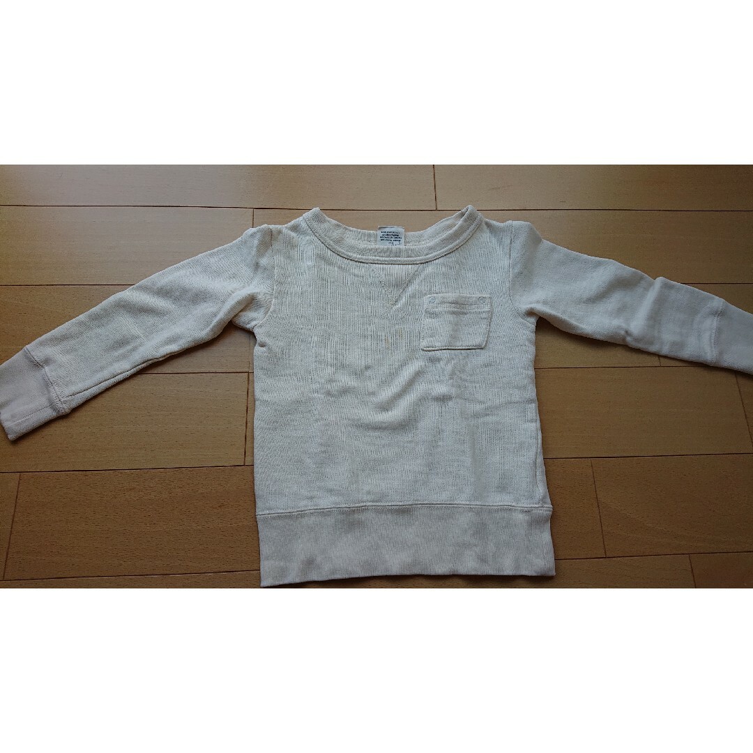 F.O.KIDS(エフオーキッズ)の100cm クリーム色トレーナー キッズ/ベビー/マタニティのキッズ服女の子用(90cm~)(Tシャツ/カットソー)の商品写真