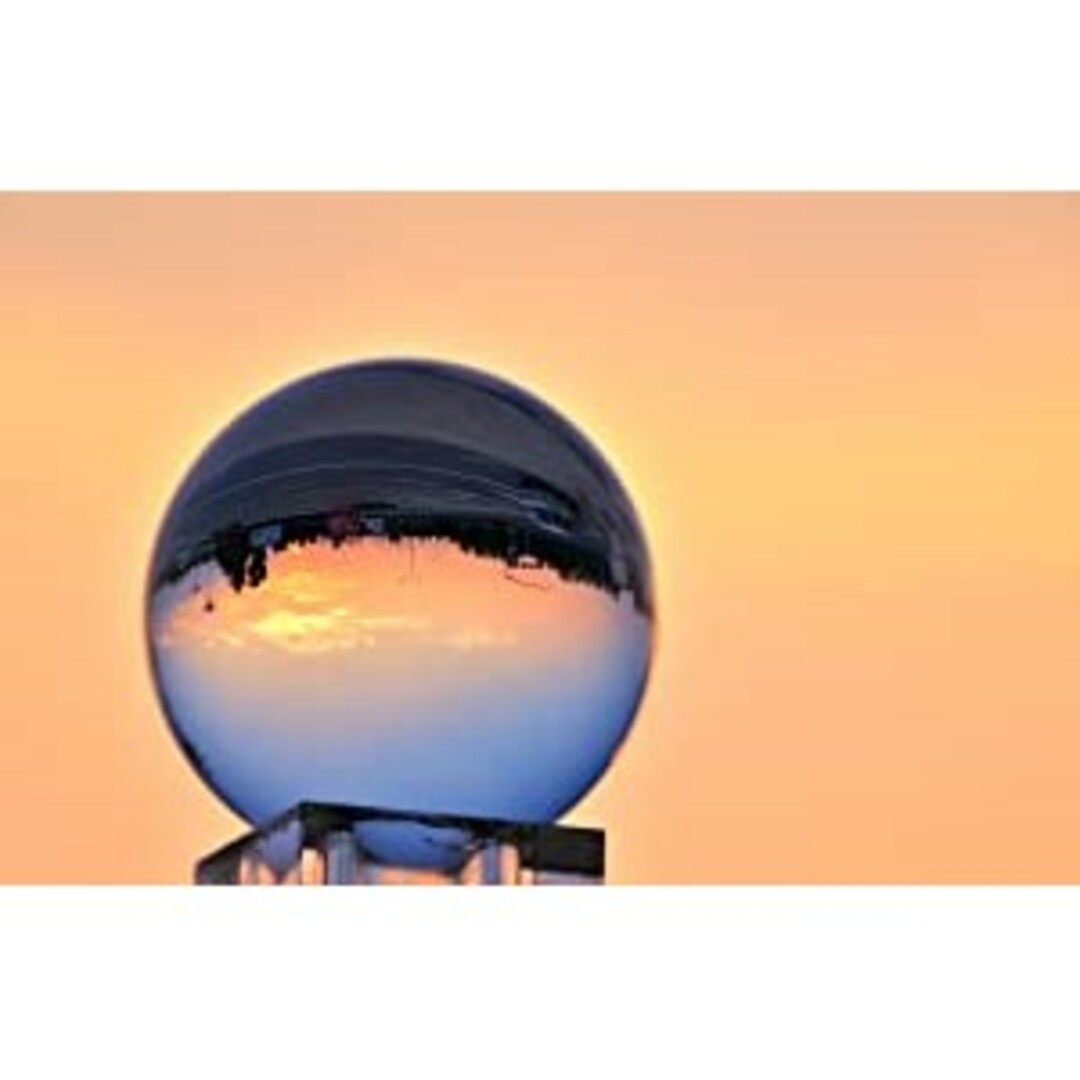 GQクリスタルボール 80mm 無色透明水晶玉 台座付き 風水グッズ インテリア インテリア/住まい/日用品のインテリア小物(置物)の商品写真