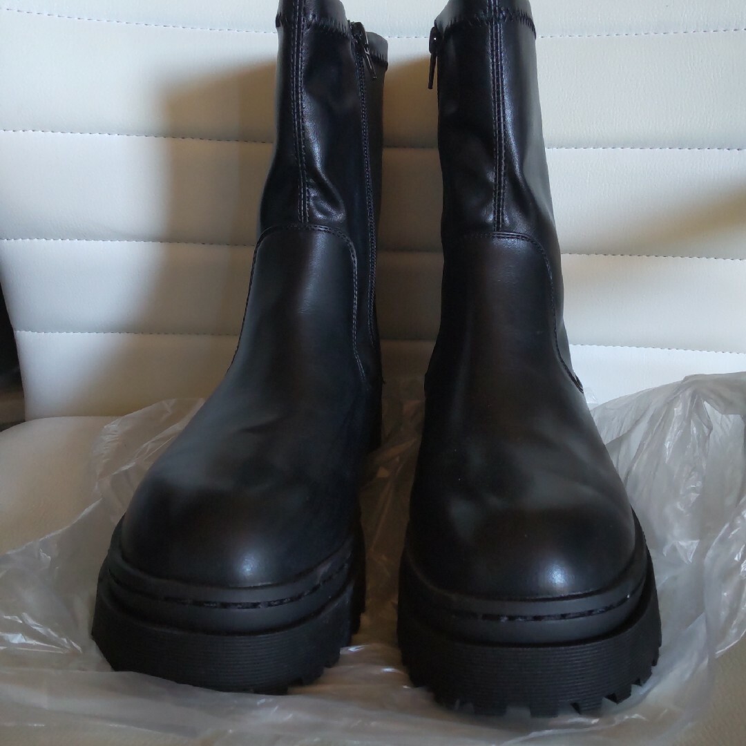 セール‼️厚底ブーツ レディースの靴/シューズ(ブーツ)の商品写真