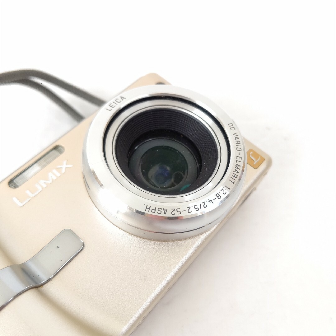 Panasonic(パナソニック)のパナソニック　デジタルカメラ　DMC-TZ1　シャンペンゴールド　美品 スマホ/家電/カメラのカメラ(コンパクトデジタルカメラ)の商品写真