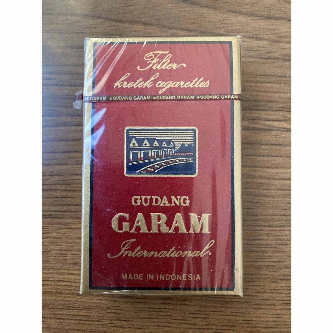 GUDANG GARAM CIGARETTE MADE IN INDONESIA エンタメ/ホビーのコレクション(その他)の商品写真