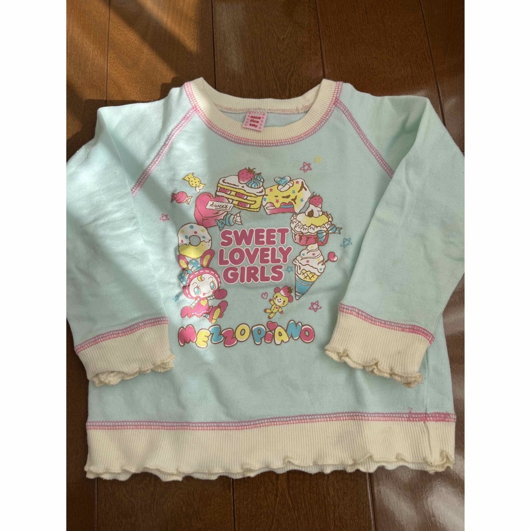 mezzo piano(メゾピアノ)のメゾピアノ　トレーナー　90 キッズ/ベビー/マタニティのキッズ服女の子用(90cm~)(Tシャツ/カットソー)の商品写真