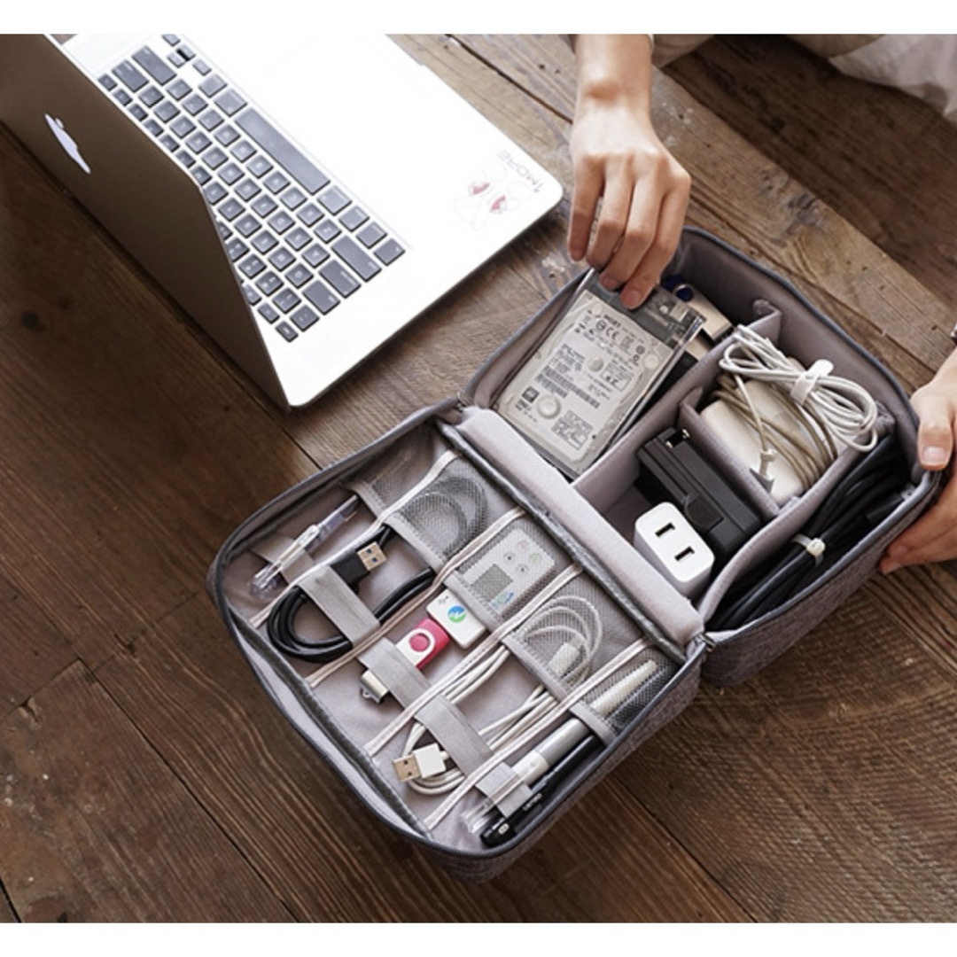 コンパートメント オーガナイザー デジタルバッグ ボックス ブラック メンズのバッグ(トラベルバッグ/スーツケース)の商品写真