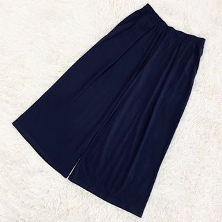 プラステ(PLST)の美品　PLST プラステ　ワイドパンツ　ネイビー　ストレッチ　M(カジュアルパンツ)