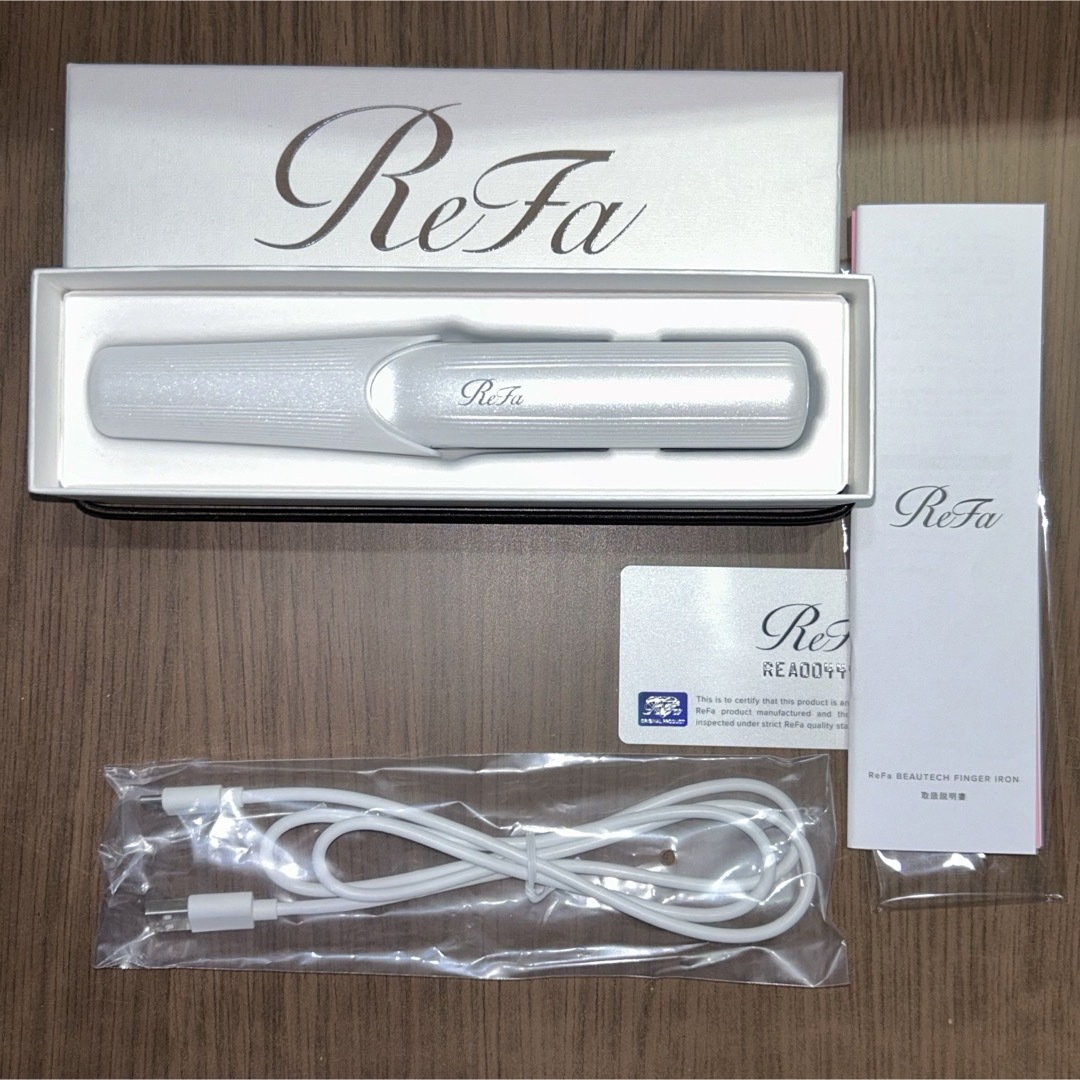 ReFa(リファ)の美品 ReFa BEAUTECH FINGER IRON RE-AI02A ① スマホ/家電/カメラの美容/健康(ヘアアイロン)の商品写真